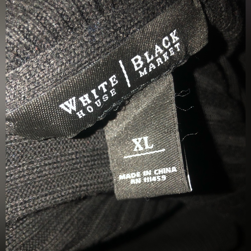 White House Black market long sleeves Cardigan. - Picture 10 of 10